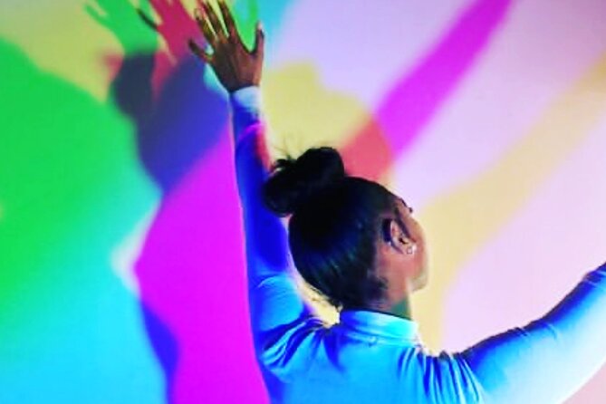 Museum of Illusions Montreal - 70+ Illusions to Explore - Entering at 44 Rue Saint-Antoine O