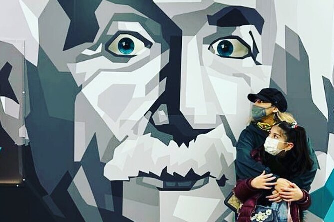 Museum of Illusions Montreal - 70+ Illusions to Explore - What happens during the 45-minute visit