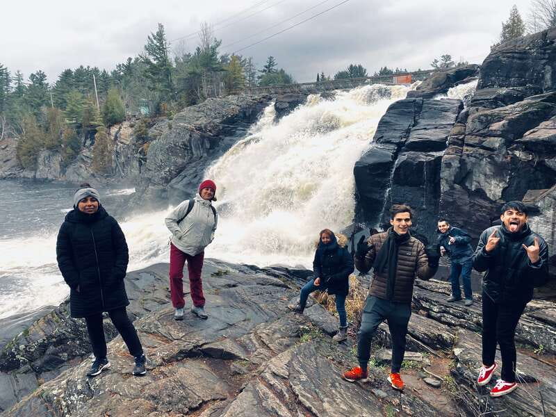 Muskoka: High Falls, Hardy Lake, & Huckleberry Rock Tour - Is $116 a good value?