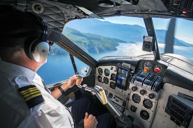 Nanaimo Seaplane tour: Strait of Georgia Experience - Leaving Nanaimo Harbour by seaplane