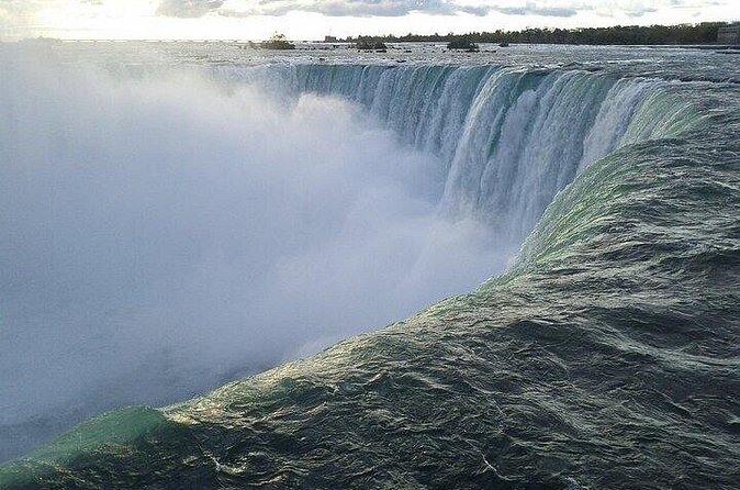 Niagara: Behind The Falls, Skylon Tower Ticket & Tesla Audio Tour - Timing can make or break the day