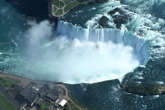 Niagara Falls All-Inclusive Guided Day Tour From Toronto - Getting from Toronto to Niagara Falls
