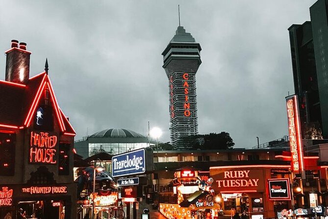 Niagara Falls All-Inclusive Guided Day Tour From Toronto - What the guide adds to the day