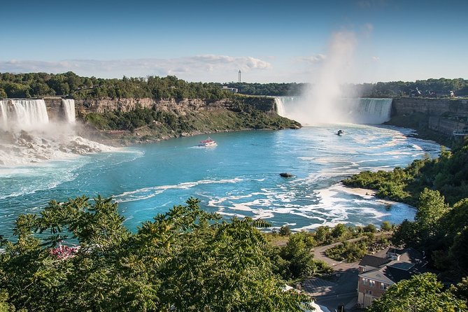 Niagara Falls and Niagara-on-the-Lake Day Tour from Toronto - Leaving Toronto at 8:30 a.m.