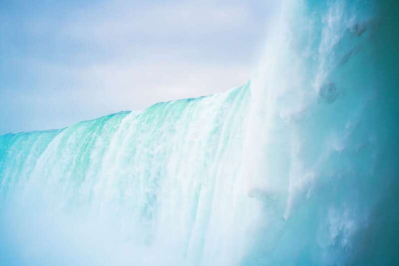 Niagara Falls: Boat Trip & Journey Behind the Falls Tour - Who will enjoy this three-hour tour