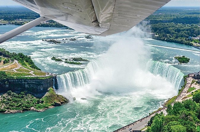 Niagara Falls Breathtaking Aerial Tour on Plane with iflyTOTO - Price, surcharges, and real value