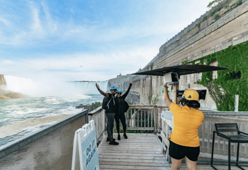 Niagara Falls, Canada: Early Bird Zip Line to The Falls - Key points to know before you book