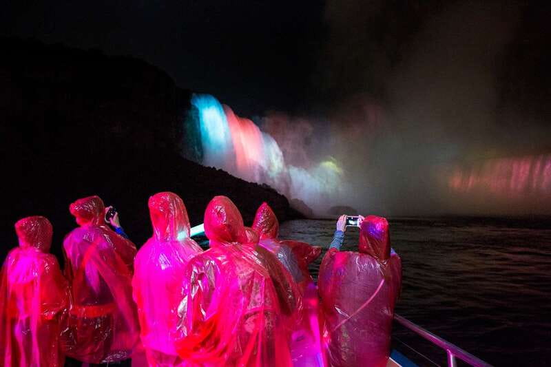 Niagara Falls, Canada: Evening Fireworks Cruise - Practical tips for a smoother night