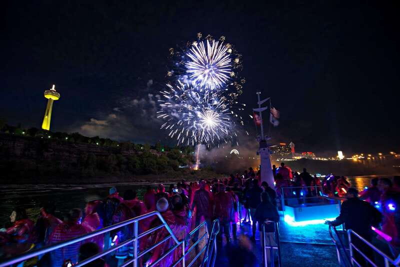 Niagara Falls, Canada: Evening Fireworks Cruise - What happens aboard the catamaran