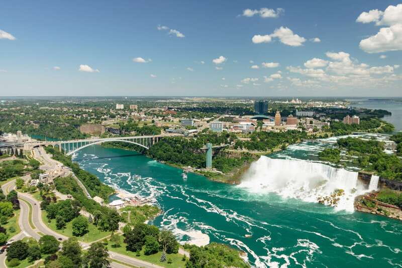 Niagara Falls, Canada: Skylon Tower Observation Deck Ticket - Parking and practical comfort