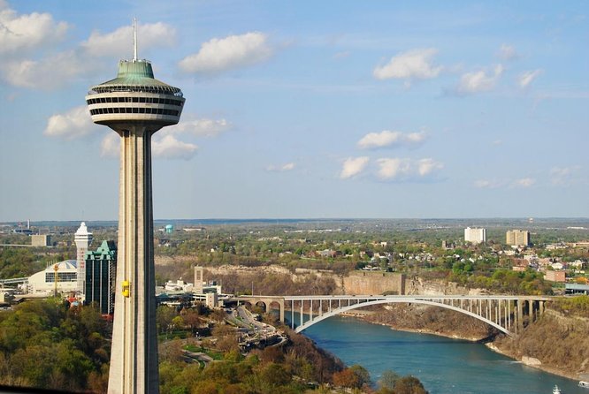 Niagara Falls Canada Tour: Helicopter, Boat, Behind Falls & Lunch - Five things to know before booking