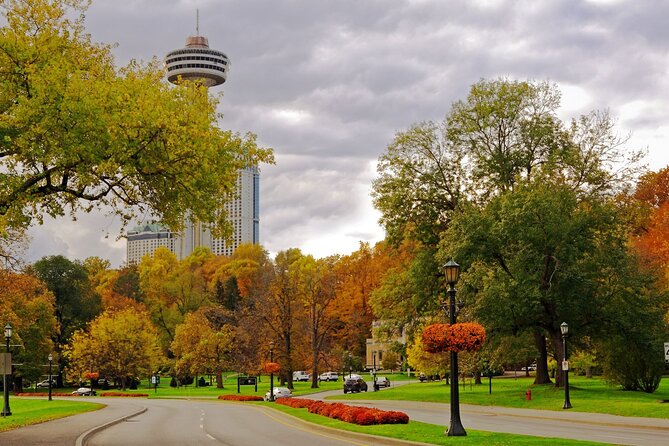 Niagara Falls Day Tour from Toronto (9 Hours) - Clifton Hill, lunch, and the limits of free time