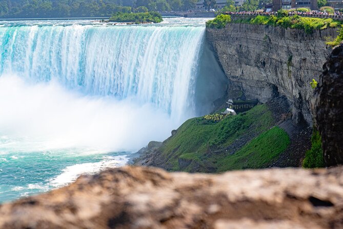 Niagara Falls Day Tour from Toronto and Skip the Line Boat Cruise - Guides, group size, and the pace of the day
