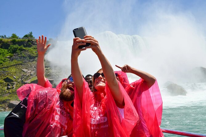 Niagara Falls Day Tour from Toronto and Skip the Line Boat Cruise - The coach ride from 55 York Street