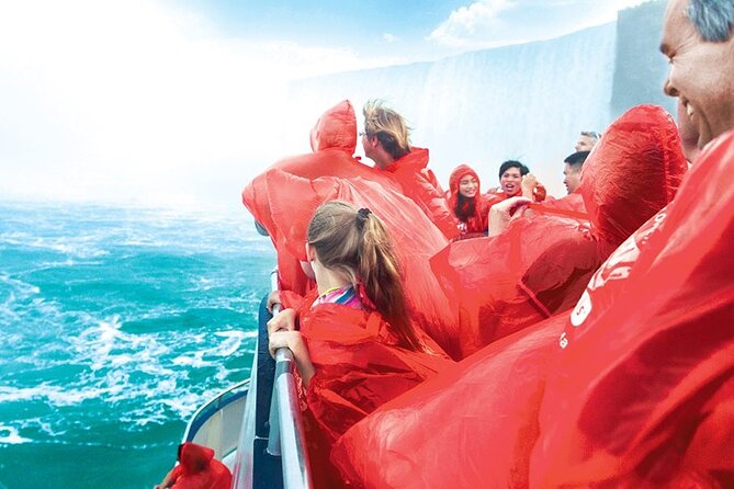 Niagara Falls Day Tour from Toronto with Boat Cruise and Lunch - Leaving Toronto at 8:30 AM