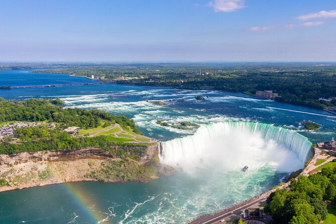 Niagara Falls Day Tour from Toronto with Boat Cruise and Lunch - The Niagara Parkway’s roadside sights