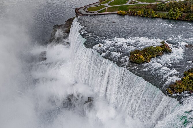 Niagara Falls Day Tour from Toronto with Boat Cruise and Lunch - Maple syrup at Maple Leaf Place