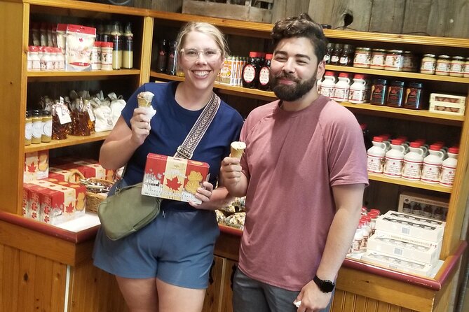 Niagara Falls Day Tour From Toronto with Fast track Niagara Cruise - Maple Leaf Place and Ontario syrup tasting