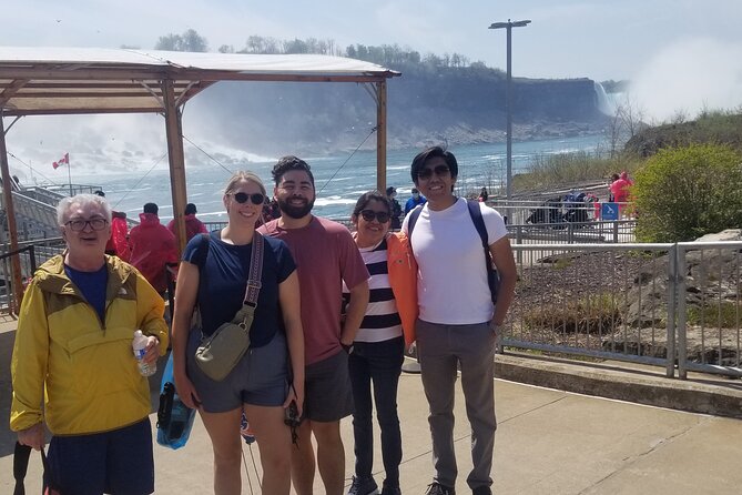 Niagara Falls Day Tour From Toronto with Fast track Niagara Cruise - Winter changes and seasonal planning