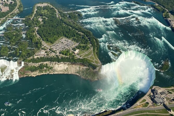 Niagara Falls Day Tour Includes Boat Cruise, Winery Stop & Lunch - The guide can shape the whole day