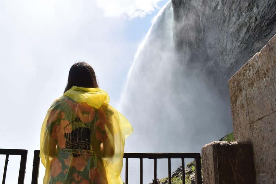 Niagara Falls: Day Tour with Boat & Journey Behind the Falls - Key points to know before booking