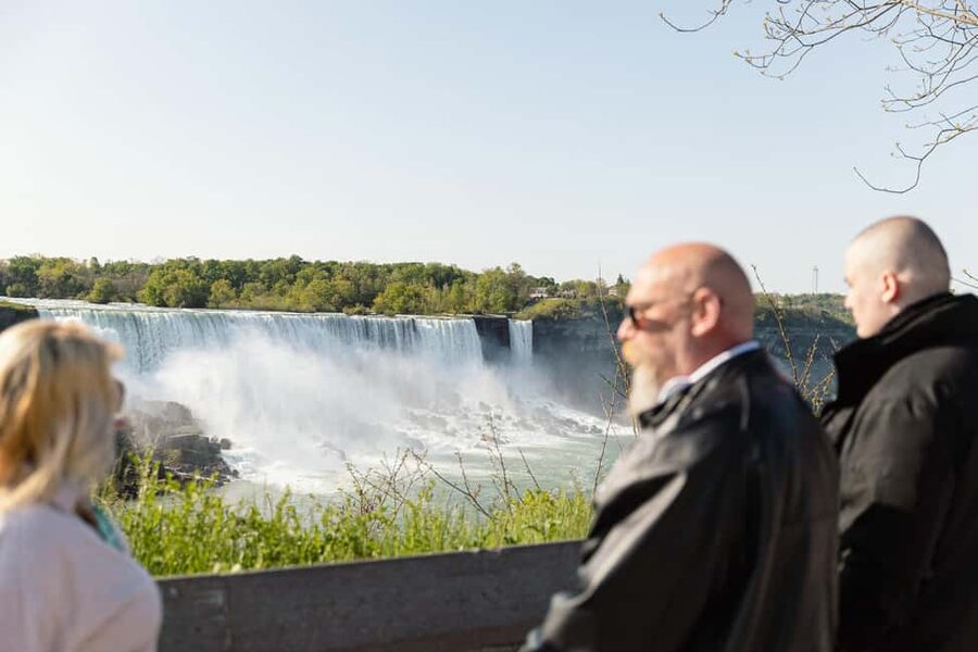Niagara Falls: Early Access Boat & Journey Behind the Falls - Who should book this early morning tour?