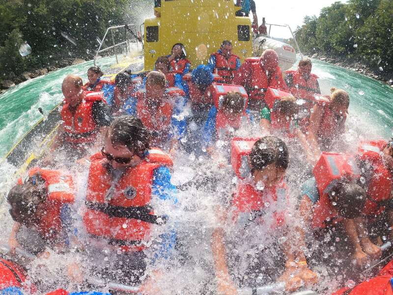 Niagara Falls, ON: Jet Boat Tour on Niagara River - What the crew adds to the experience