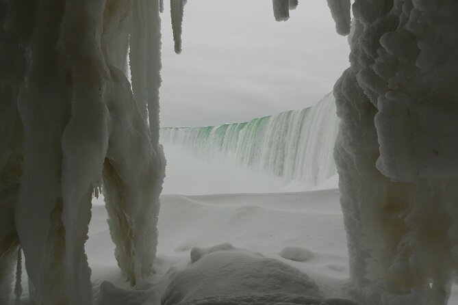 Niagara Falls Private Custom Tour from Toronto Area - Going behind the water at Table Rock