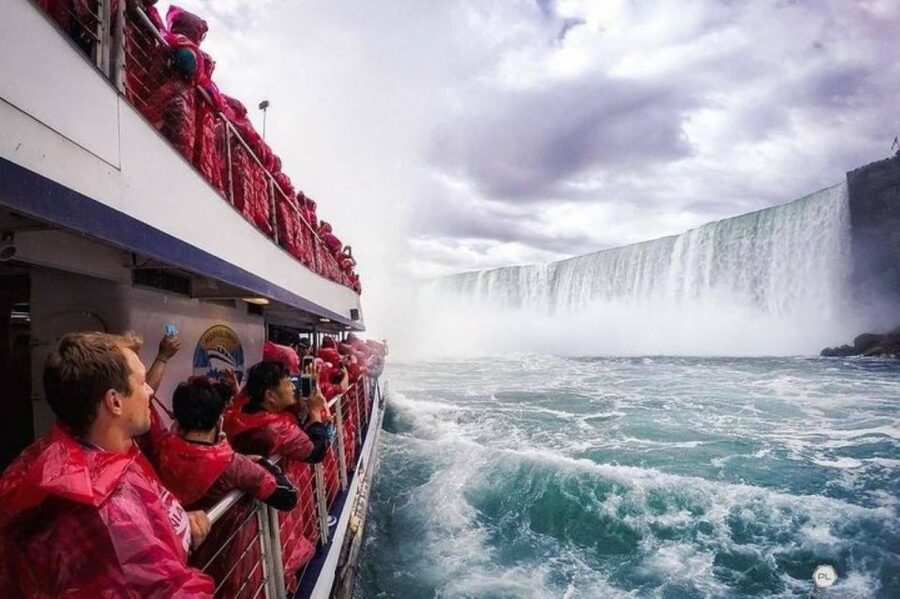 Niagara Falls Scenic Day Tour from Toronto Airport Pickup - Should you book it?