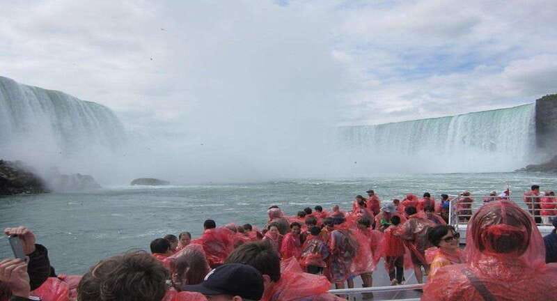 Niagara Falls Tour from Niagara Falls, Canada - What the guide adds to the experience