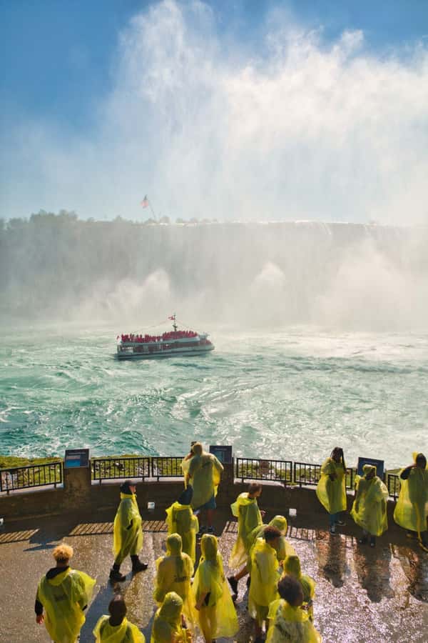 Niagara Falls Tour with Skip the Ticket Line Boat Cruise - Maple syrup, chocolate, and fudge tasting