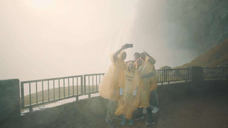 Niagara Falls: US & Canada Full-Day Tour & Lunch - What the $299 price really covers