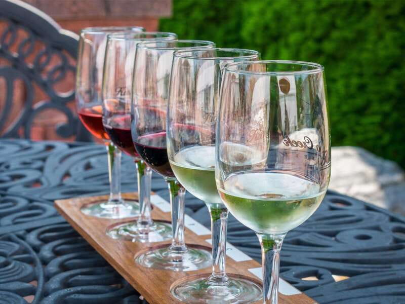 Niagara Falls: Winter Niagara Wine Tour with Transportation - Key points to know before booking