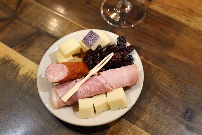 Niagara-on-the-Lake Small Group Wine Tasting Tour - Who Will Enjoy This Tour Most?