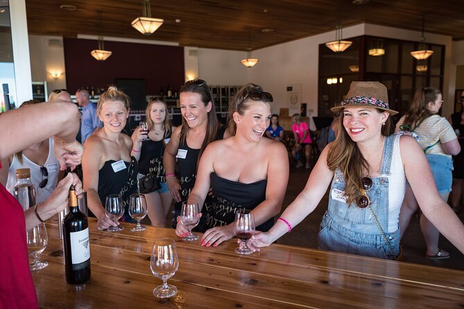 Niagara-on-the-Lake Small Group Wine Tasting Tour - Guides Who Add More Than a Ride