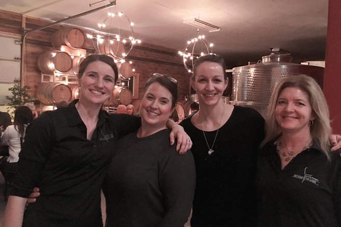 Niagara's Decadent Sparkling and Icewine Tasting - What the hosts add to the experience