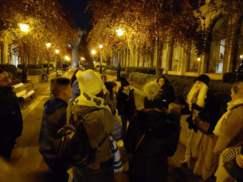 Old Montreal: Traditional Ghost Walk of the Haunted City - Pace, walking comfort, and group size