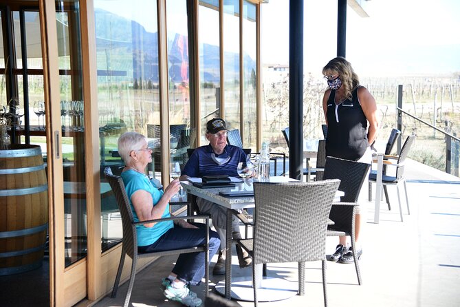 Oliver & Osoyoos Private Wine Tour - Full Day - Black Hills and the heat of Black Sage Road