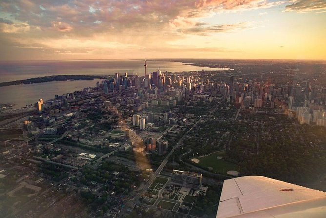 One hour Aerial Tour of Toronto and Niagara Falls with iflyTOTO - Small aircraft comfort and cabin realities