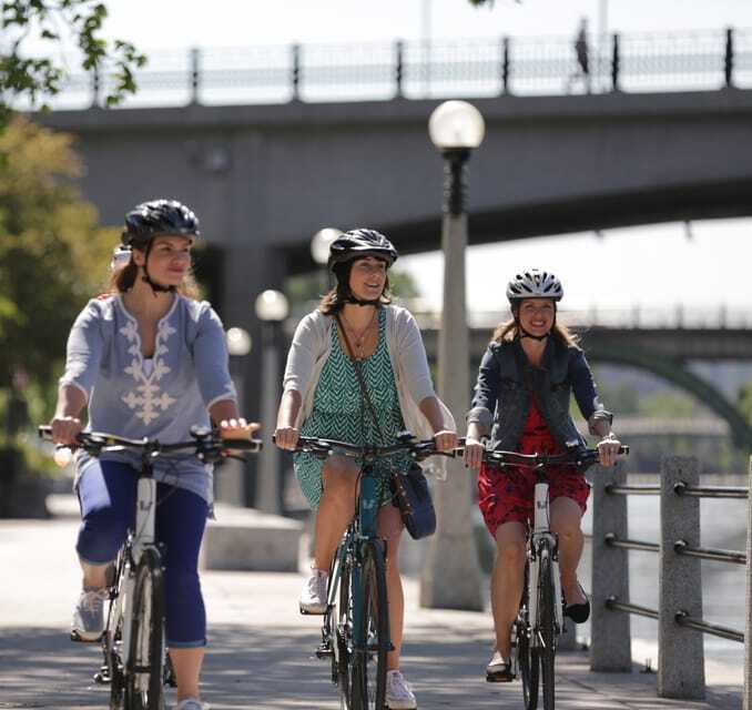 Ottawa 200th Anniversary Guided Bike Tour - Kìwekì Point finishes the outward journey