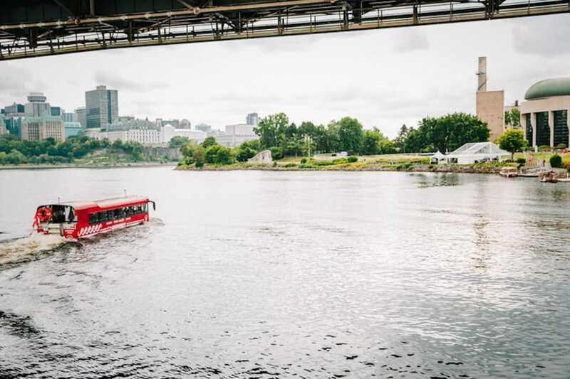Ottawa: Bilingual Guided City Tour by Amphibious Bus - Is $43 a fair price?