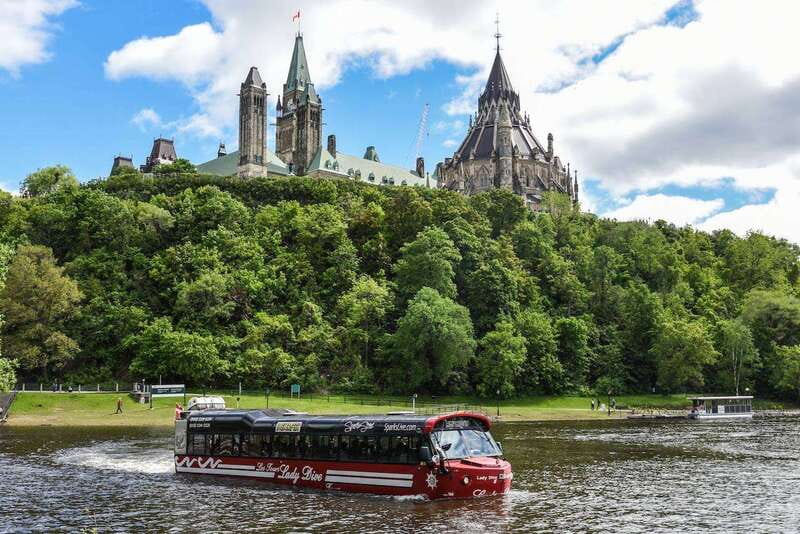 Ottawa: Bilingual Guided City Tour by Amphibious Bus - Ottawa’s major sights in a compact 40-minute road tour