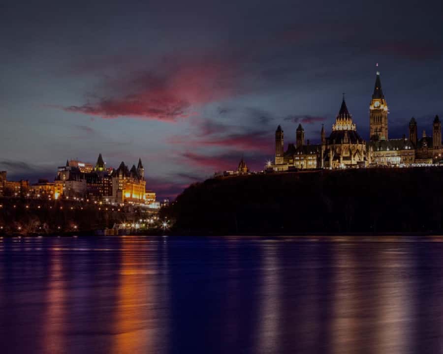 Ottawa: Downtown Yacht Cruise - Wed-Sun @ 6PM - 75 Minutes - A small group changes the mood