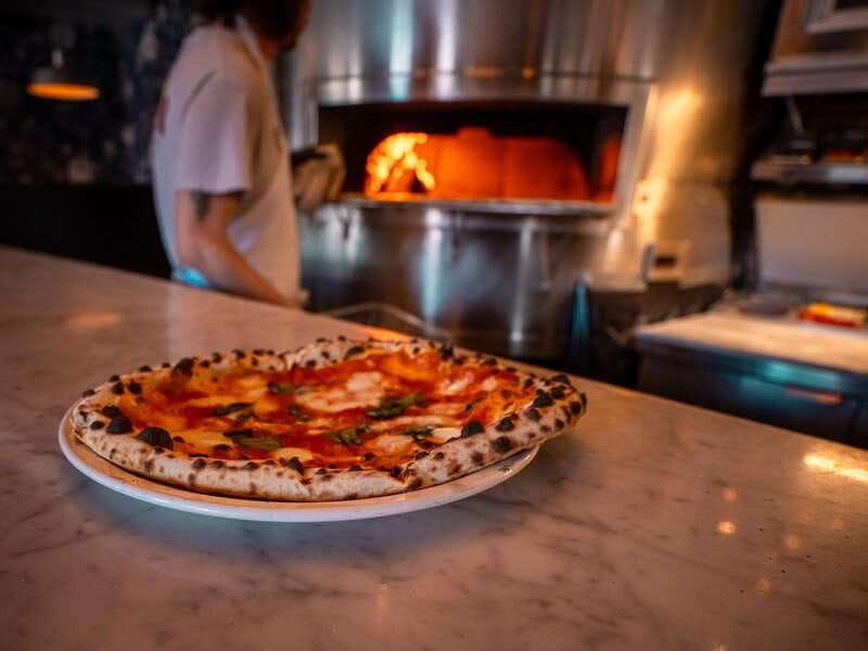 Ottawa: Evening Taste of the ByWard Market Food Tour - The guide can make or break the evening
