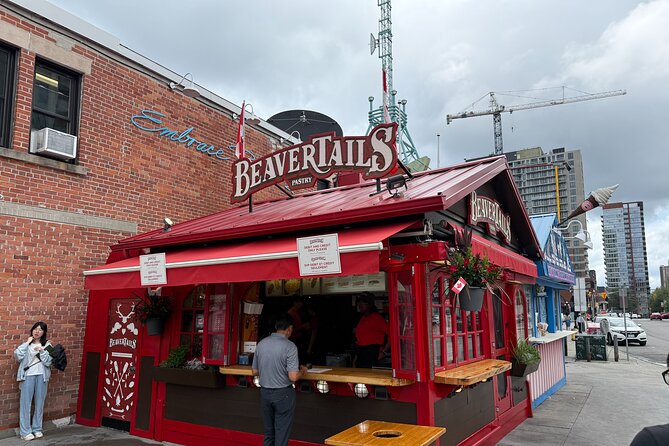 Ottawa Food Tour with ByWard Market Flavors & 6 Local Tastings - The guides can make the difference