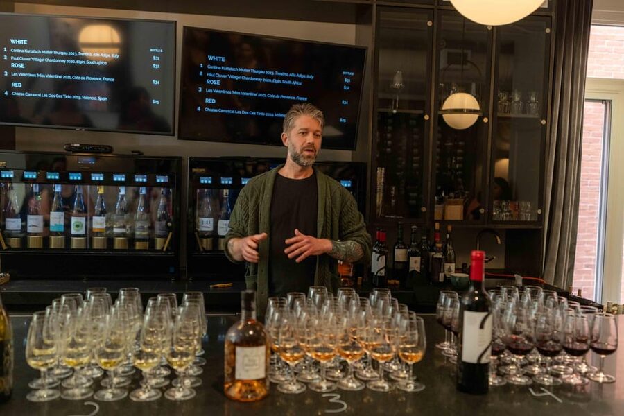 Ottawa: Local Wine and Cider Tour - The guide can shape the whole day