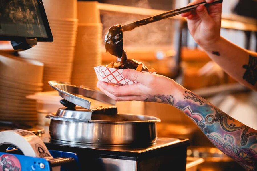 Ottawa: Most Unique Poutine Tour - Booking flexibility and practical limits