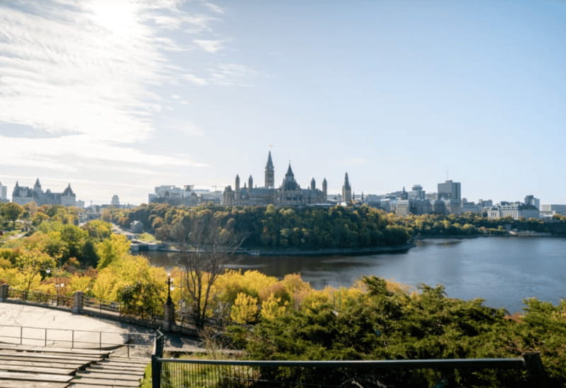 Ottawa Premium Small Group Tour with Canal Cruise - Key points to know before booking