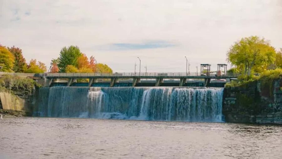 Ottawa Premium Small Group Tour with Canal Cruise - Why this small Ottawa tour works well