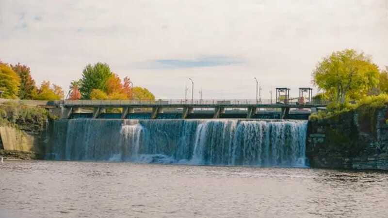 Ottawa Premium Small Group Tour with Canal Cruise - Comfort, pacing, and the four-hour schedule